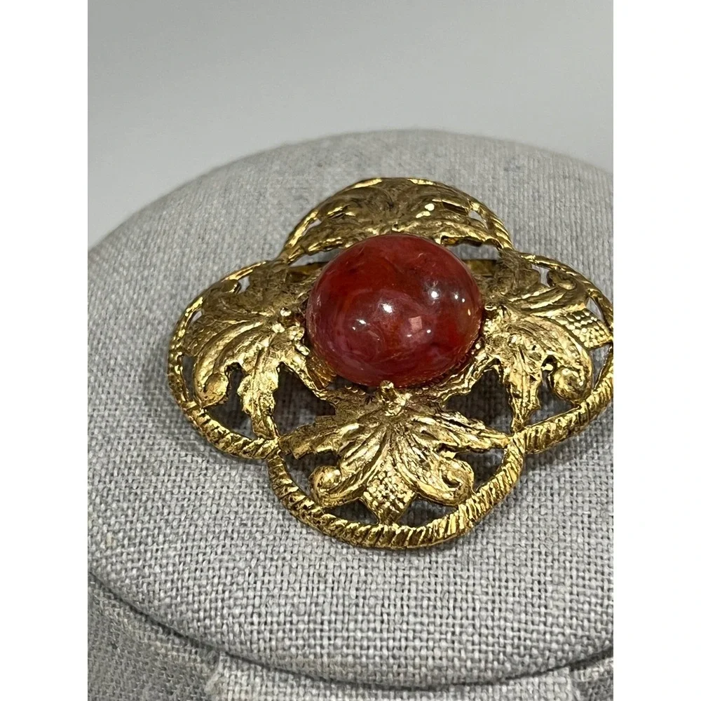 Vintage Leaf Pin Brooch  with Red‎ Cabochon